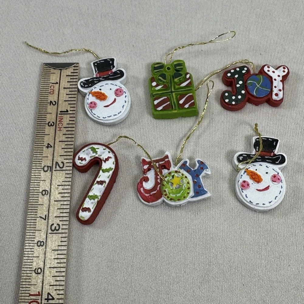 Mini Christmas Ornaments Set Of‎ 6 Resin Ornaments